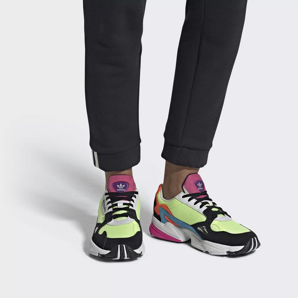 Adidas Falcon Tenis Amarillos Para Mujer (MX-51694)